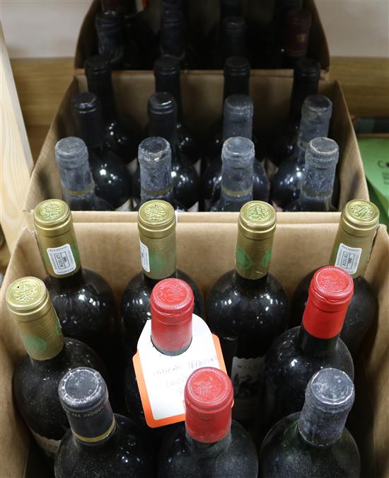 Thirty four assorted bottles of red and white wines including Domaine des Cours Cotes de Duras, 1986(6)
